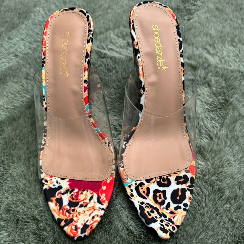 7.5 Wedge sandal with multi-color heel, new never worn